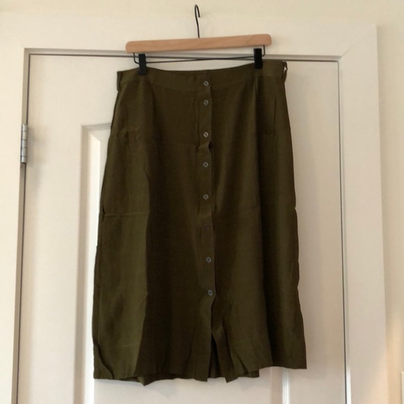 LOFT Silky button-front midi skirt -12 - Picture 1 of 3